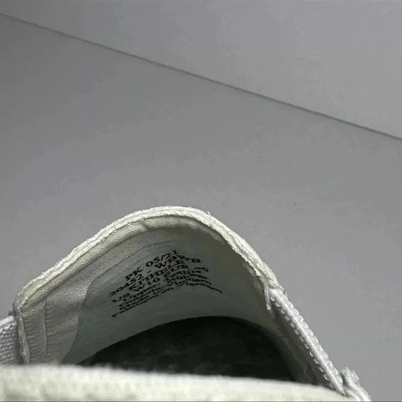 NWT OLUKAI SIZE 10 white skip ons Olukai Womens White Ki'ihele Slip On - Picture 12 of 14